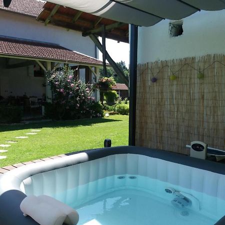 Les Eygletieres Bed & Breakfast Bourriot-Bergonce Exterior foto