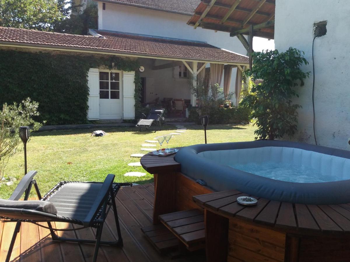 Les Eygletieres Bed & Breakfast Bourriot-Bergonce Exterior foto